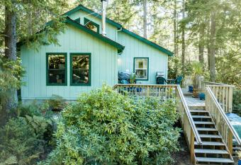 Sea Squirrel Cottage MCA 1228 has Balcony rooms