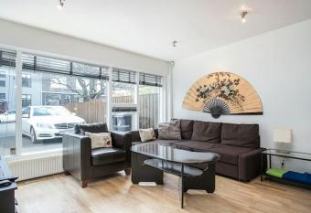 Baron Downtown Apartments allows 18 year olds to book a room