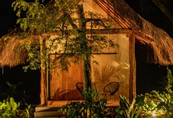 Nativa Refugio Escondido allows 18 year olds to book a room