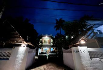 DEJA VU has Smoking/Balcony rooms