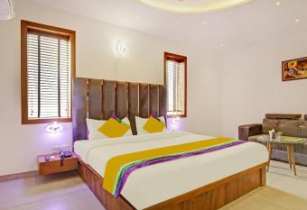 Itsy By Treebo - Vedansh allows 18 year olds to book a room