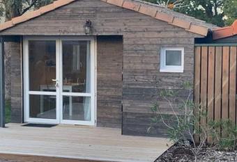 Logement - Les Epesses has Balcony rooms