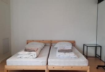 Private Room in a shared apartment allows 18 year olds to book a room