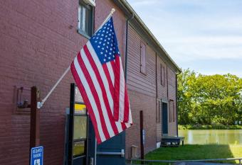 PRIVATE HOME GET a WAY allows 18 year olds to book a room