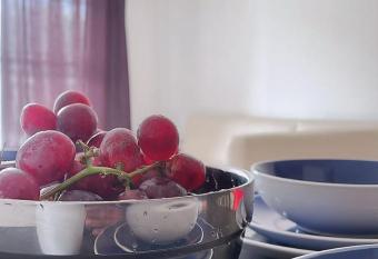 Aptos Las Flores AL LADO DEL CC MEGAMALL has Balcony rooms