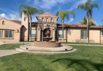 AirBB Rooms in Mansion has Balcony rooms