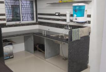 Kanha Homestay has Balcony rooms