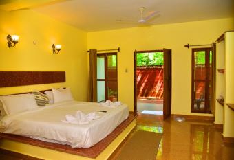 Kapila Beach Hotel and Resort has Balcony rooms