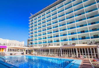 Hotel Servigroup Nereo allows 18 year olds to book a room