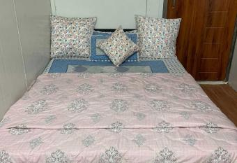 OYO HOME 70086 Hedony Farms allows 18 year olds to book a room