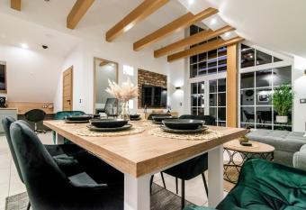 Apartamenty Obora has Balcony rooms