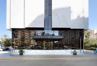 Exe Rey Don Jaime allows 18 year olds to book a room