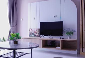 Ten Kinrara 3 Bedrooms Cozy Condo has Balcony rooms