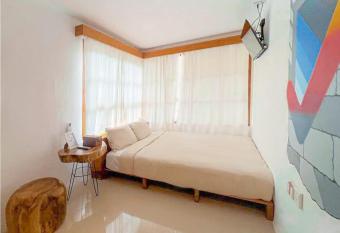 Danka Vacation Home allows 18 year olds to book a room