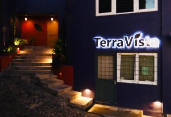 Terra Vista allows 18 year olds to book a room