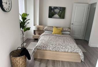 Luxury new Suite with separate entrance has Balcony rooms