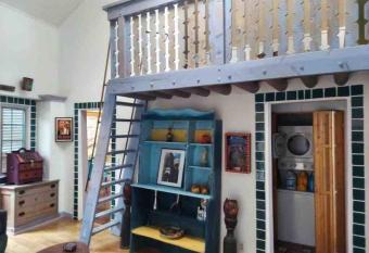 Boho hip bungalow in Old Bisbee allows 18 year olds to book a room