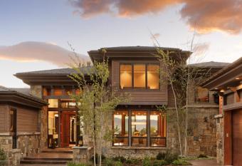 Luxury villa in Aspen Colorado has Balcony rooms
