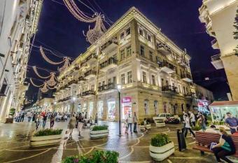 PENTHOUSE Apartment VIP Nizami Street has Smoking/Balcony rooms