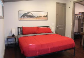 Private Room - Pet friendly, Close to Fiesta Texas, SeaWorld, Riverwalk and more has Balcony rooms