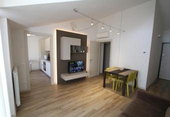 Attico Arrighi has Balcony rooms