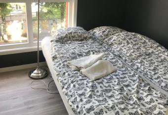 Guesthouse3 allows 18 year olds to book a room