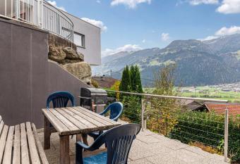 Sonnwend und Spieljoch has Balcony rooms