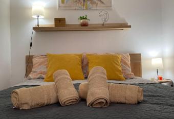 Apartman Kosta has Balcony rooms