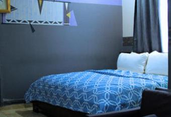 Golden Touch Executive Hotel allows 18 year olds to book a room