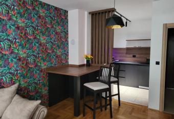 Proximus 1 has Balcony rooms