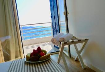 Carabela has Balcony rooms