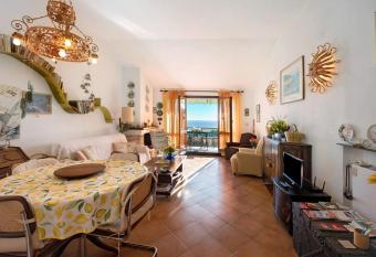 Giuditta - Arenzanohost has Balcony rooms