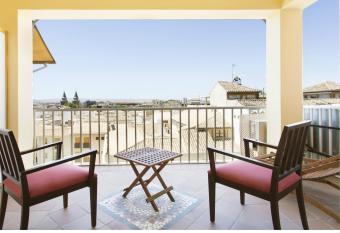 Hotel Carlos V has Balcony rooms