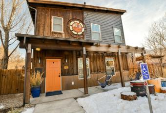 Moab Digs Upstairs has Balcony rooms