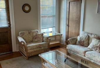 Grand Old White Capitol View allows 18 year olds to book a room