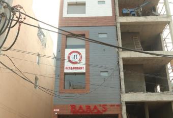 Ruchi Hotel has Balcony rooms