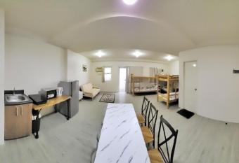 Staycation in Florida for 7 - Near Alabang has Balcony rooms