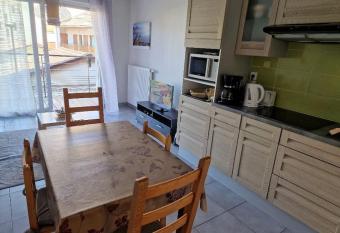 Le Thermal has Balcony rooms