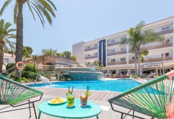 Sumus Hotel Monteplaya & SPA 4Sup - Adults Only has Balcony rooms
