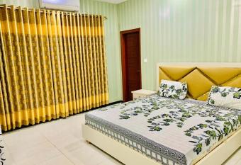 The Crown has Balcony rooms