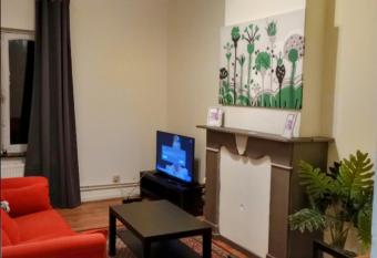 Duplex allows 18 year olds to book a room