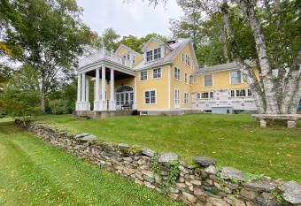 201HH - grand historic home with tasteful updates and old charm - WiFi TV Grill has Balcony rooms