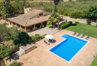 Es Caulls has Balcony rooms