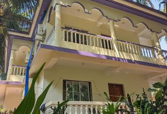 Santana Guest House allows 18 year olds to book a room