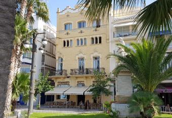 Hotel Celimar has Balcony rooms