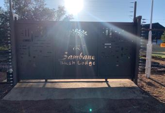 Sambane Bush Lodge has Balcony rooms