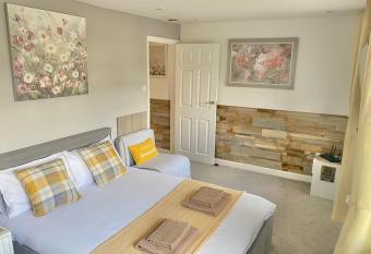 Cristina Modern has Balcony rooms