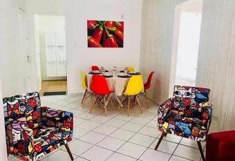 Apto Acesso Exclusivo a Praia em BC - 50m do Mar has Balcony rooms