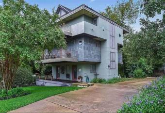 The Treehouse allows 18 year olds to book a room