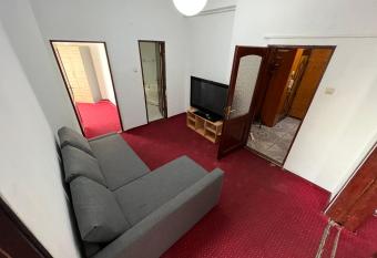 6th Floor UnionSquare Apartment has Balcony rooms